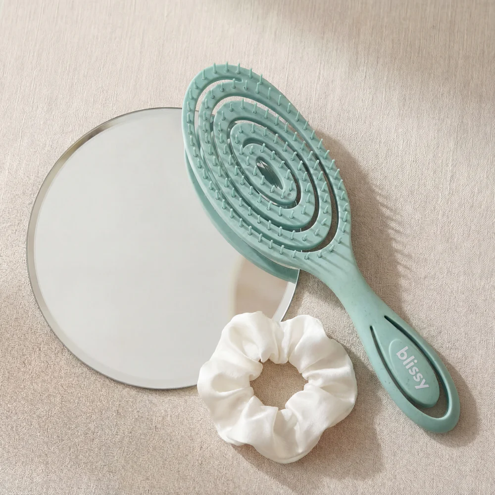 Blissy Detangling Brush - Teal - Image 8