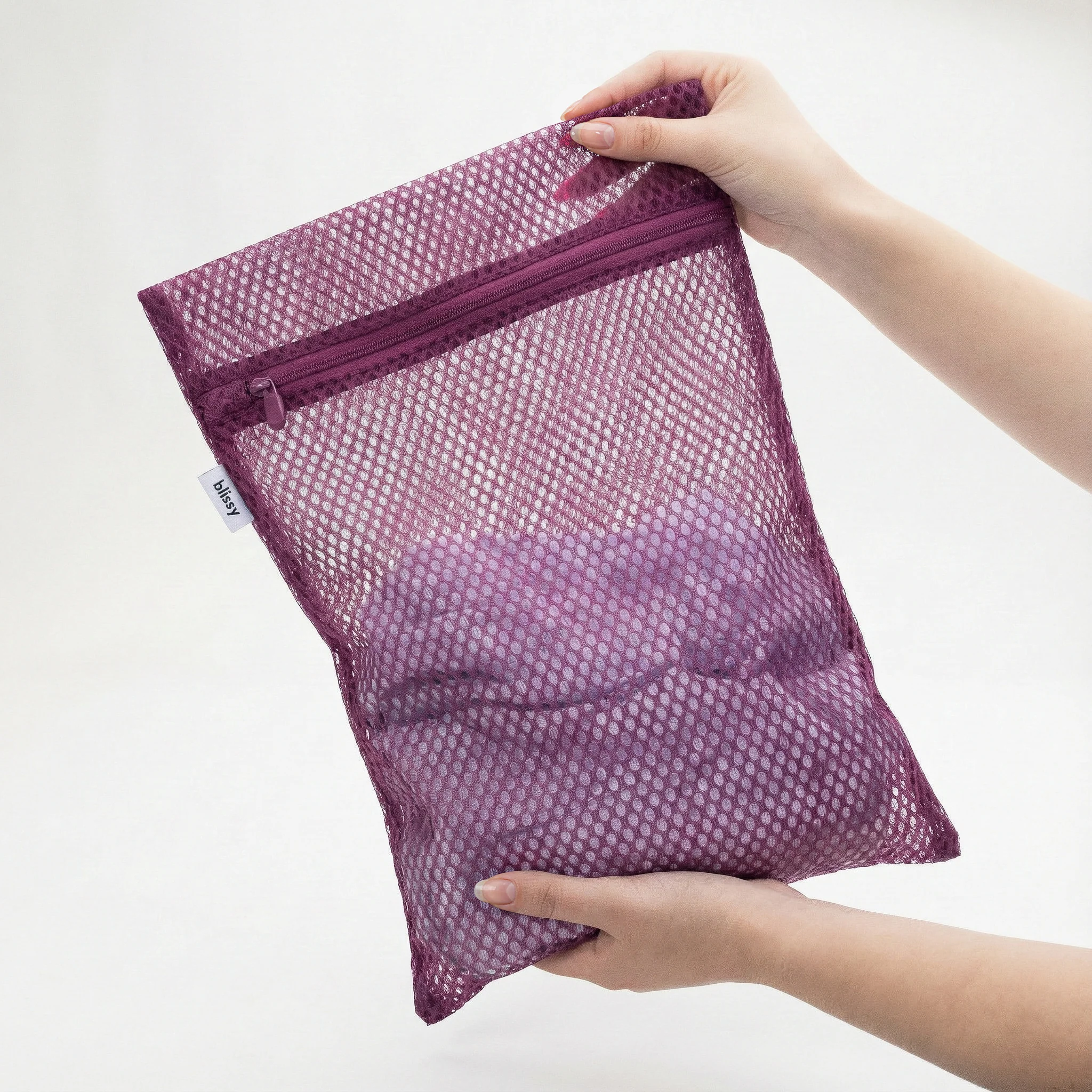 Blissy - Mesh Wash/Laundry Bags - Plum (3 pack) - Image 3